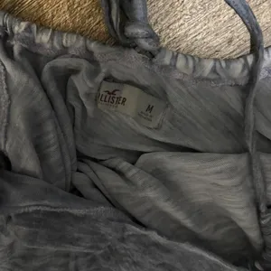 2000s hollister halter top‎ size medium thumbnail 2