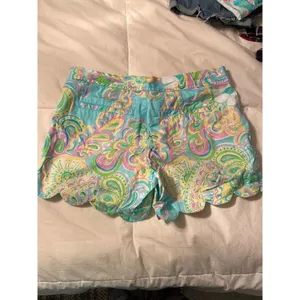Lilly Pulitzer‎ Buttercup Scalloped Shorts Colorful Floral Print Cotton Blend thumbnail 3