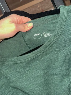 Aerie forest green long sleeve cropped tee pullover ribbed pocket ribbed knit thumbnail 2