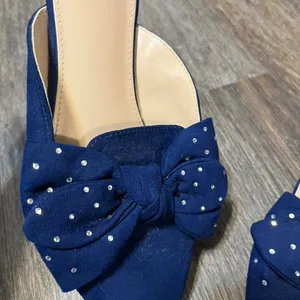 Crown & Ivy Embellished Bow Mule Flats – Size 6 thumbnail 3