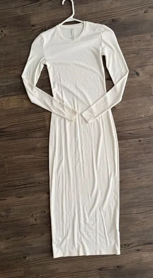 Aritzia Cream Long-Sleeve Maxi Dress thumbnail 1