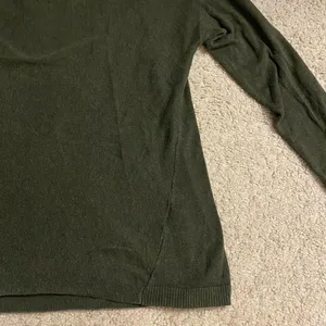 Old Navy Green‎ Sweater thumbnail 2