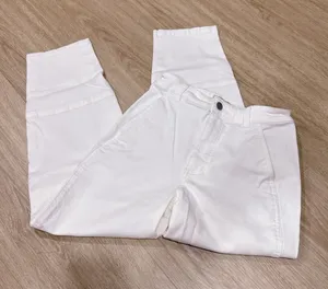 Women's White Jeans. T52 thumbnail 1