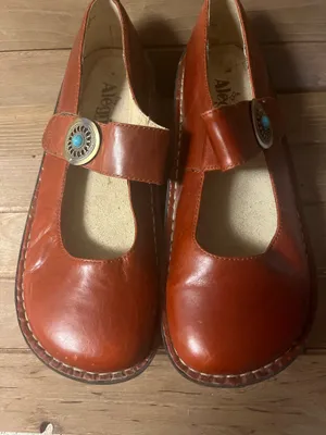 Allegra K Brown leather Mary Jane Shoes with turquoise pendant size 39 (8,8.5) thumbnail 2