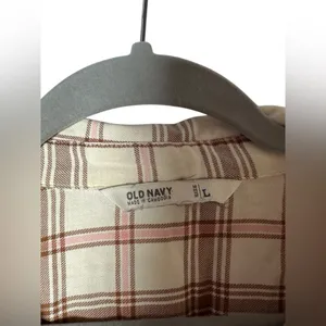 Old Navy Women's‎ Plaid Flannel Shirt - Size Large thumbnail 4