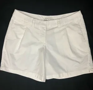 Nike White Golf Shorts Women’s Size 8 thumbnail 1