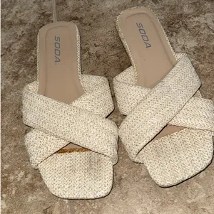 Soda Sandals thumbnail 1