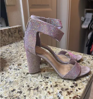 Gianni Bini Heels thumbnail 2