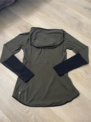 Lululemon Women's Long Sleeve Athletic Hoodie thumbnail 3