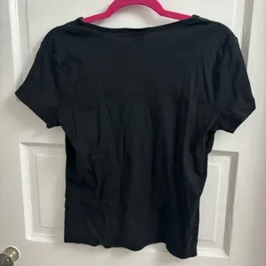 Ann Taylor Black Short Sleeve V-Neck Tee thumbnail 2