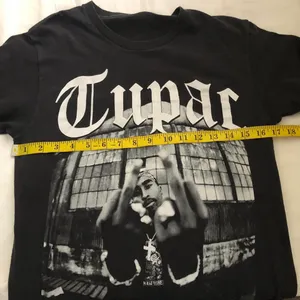 Tupac Black white Rap Hip Hop Music Large Graphic Tee streetwear. Size S Measurement in pics #goth #grunge #punk thumbnail 4