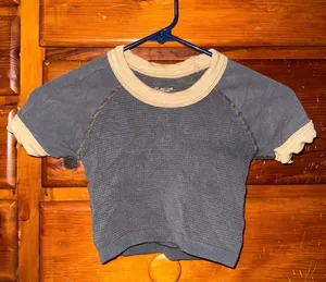 Baby Tee Urban Outfitters thumbnail 1