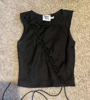 Princess Polly Black Tie Top thumbnail 1