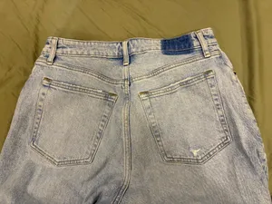 Abercrombie and Fitch The Dad High Rise Jeans thumbnail 2