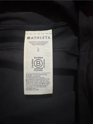 NWT Athleta Pacesetter 4” Shortie | Size: Large thumbnail 5