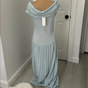 Vici The Real Moment Off The Shoulder Maxi Dress Light Blue thumbnail 4