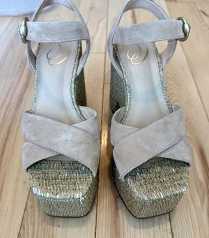 Sam Edelman Trianna wedges! Nude color! Size 6! thumbnail 1