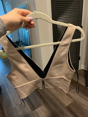 Crop Top thumbnail 2