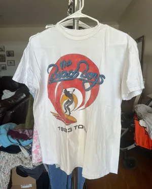 beach boys vintage shirt White Size L thumbnail 1