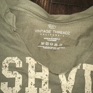 VINTAGE THREADZ olive green Nashville 19 graphic crop top tshirt size large thumbnail 3