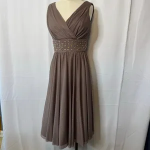 Jessica Howard Glitter Mesh Beaded Waist Midi Cocktail Dress Taupe Size 6 thumbnail 2