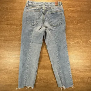 Vans Jeans Women 27 High Rise Crop Straight Raw Hem Light Wash Denim Streetwear thumbnail 8
