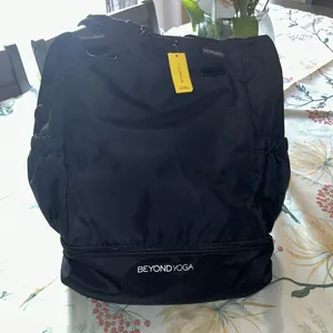 NWT Beyond Yoga Covertible Gym Bag thumbnail 3