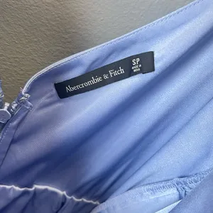 Abercrombie & Fitch Women’s Draped Twist Front Maxi Dress Light Blue‎ Size SP thumbnail 4