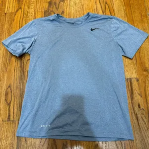 nike drifit shirt thumbnail 1