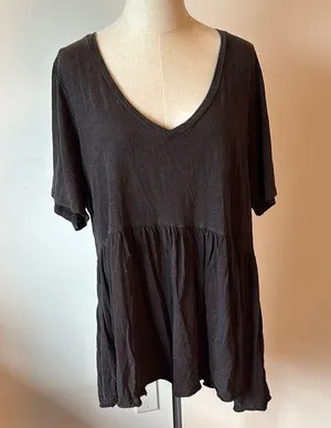 Terra & Sky Black Short Sleeve Tunic thumbnail 1