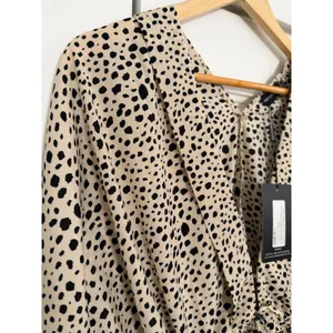 PrettyLittleThing Stone Dalmatian Tie Waist Batwing Sleeve Maxi Dress USA 6 NWT thumbnail 6