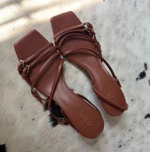 Revolve Raye Sandals Heels Kitten Heels thumbnail 1