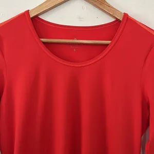 Athleta size XS Taped Chi Long Sleeve tee EUC thumbnail 3
