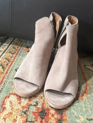 Frye Heeled Booties thumbnail 1