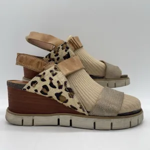 Diba True Womens 8 Sandals Bye Golly Wedge‎ Cheetah Cow Fur Leather Brown Gold thumbnail 2