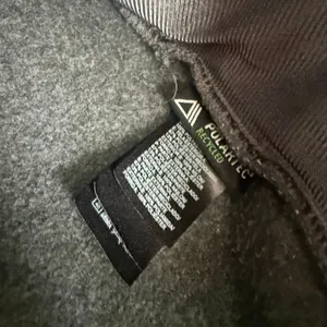 The North Face Men’s XL Grey Black Fleece Zip Up Jacket thumbnail 3