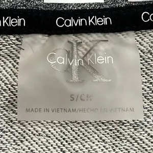 Calvin Klein Heather Grey Half Zip Oversized Crop Pullover Sz Small thumbnail 12