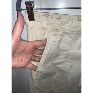 Calvin Klein Women's Beige Cargo Capri Pants Size 4 Casual‎ thumbnail 4