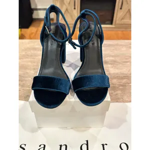NEW Sandro Adrianne Velvet Block Heels In Turquoise size 36 thumbnail 3
