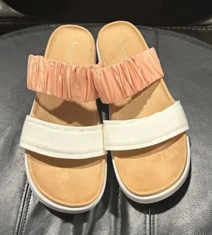 UGG Women's Sandals in Peach and White thumbnail 1