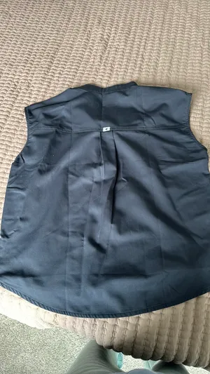 Gray Scrub Top Size XS thumbnail 2