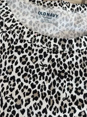 Old Navy leopard shirt nwot thumbnail 2