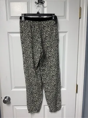 Atmosphere Black and Cream Leopard Print Joggers thumbnail 3