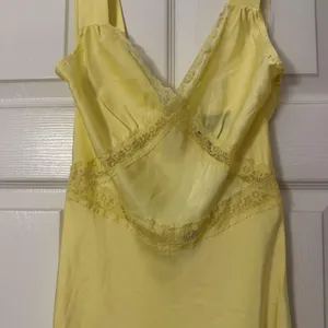 Bardot Dress Womens Small Yellow Satin Lace Slip Maxi V Neck Button Back NWT thumbnail 2