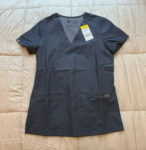 figs scrub top thumbnail 1
