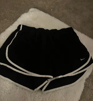Nike Dri-Fit Shorts thumbnail 1