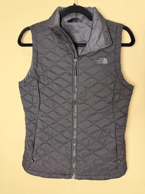 The North Face Thermoball Insulated Puffer Vest Size Small Black thumbnail 2