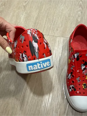 Native Shoes Women’s Red Minnie Mouse Slip-On Water Shoes thumbnail 6