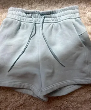 Lululemon scuba shorts thumbnail 2