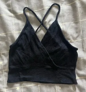 Brandy Melville Ribbed Cross Back Tank Black Cropped Top One Size thumbnail 1